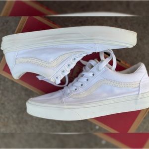 Vans Canvas Old Skool — white — size 6